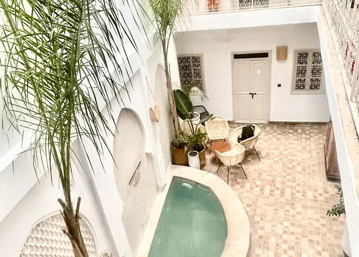 Riad Green Vines